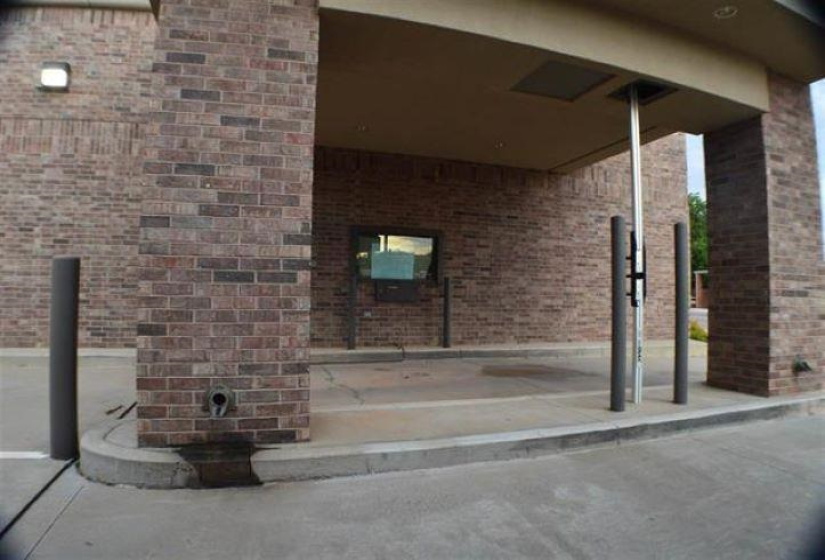 6 BathroomsBathrooms,Commercial/industrial,Commercial,Fir,1,131002