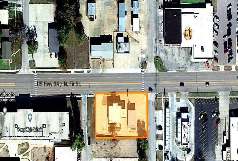 6 BathroomsBathrooms,Commercial/industrial,Commercial,Fir,1,131002