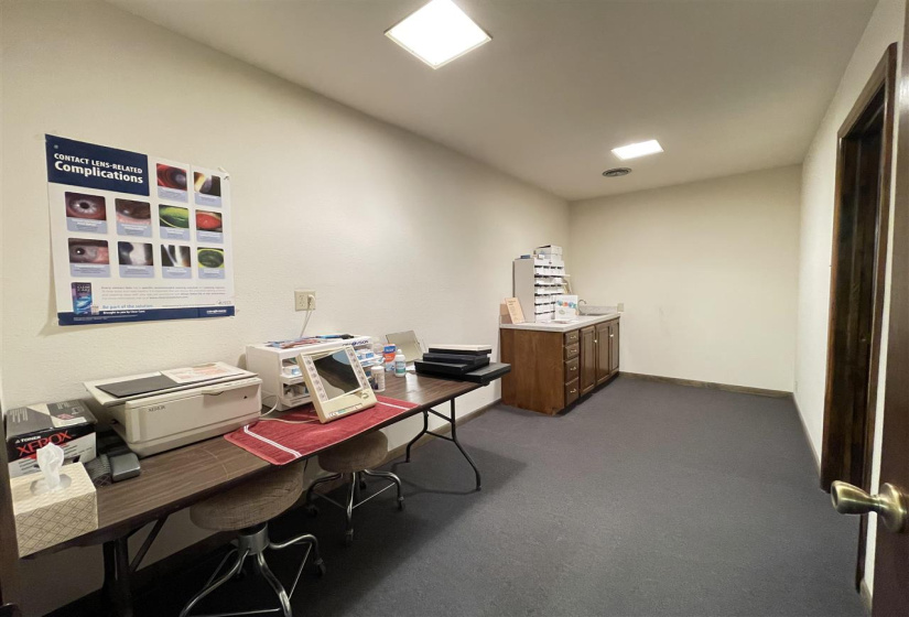 6 BathroomsBathrooms,Commercial/industrial,Commercial,Highland,1,131020