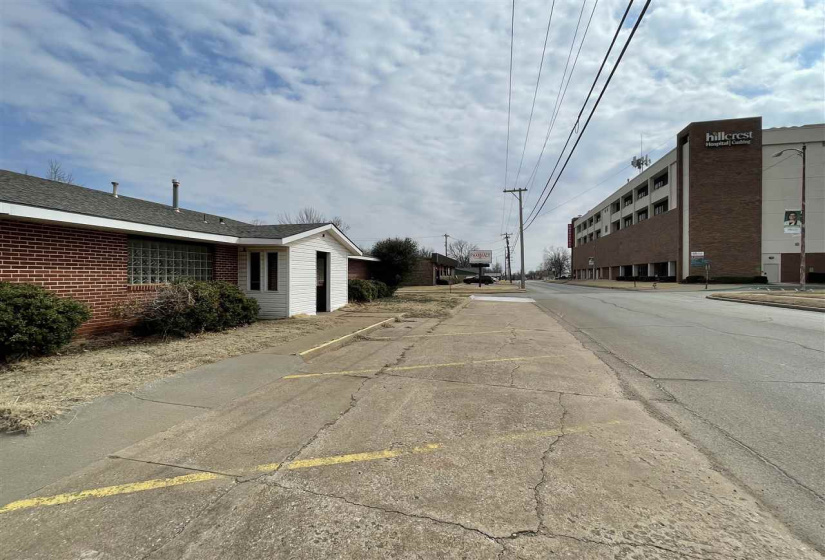 6 BathroomsBathrooms,Commercial/industrial,Commercial,Highland,1,131020