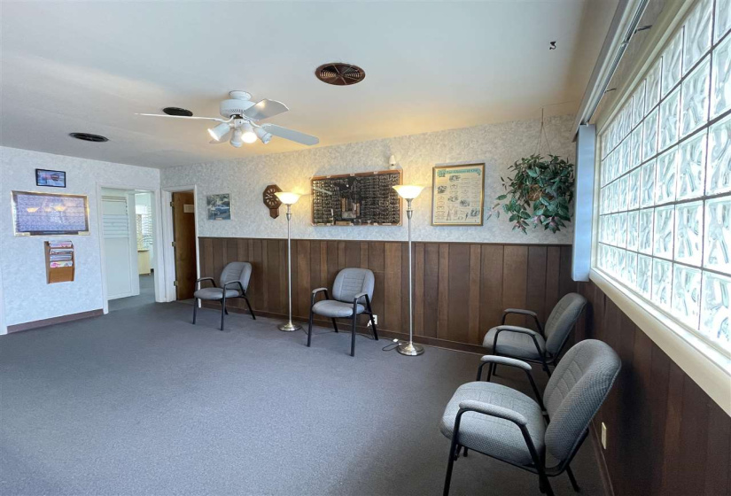 6 BathroomsBathrooms,Commercial/industrial,Commercial,Highland,1,131020