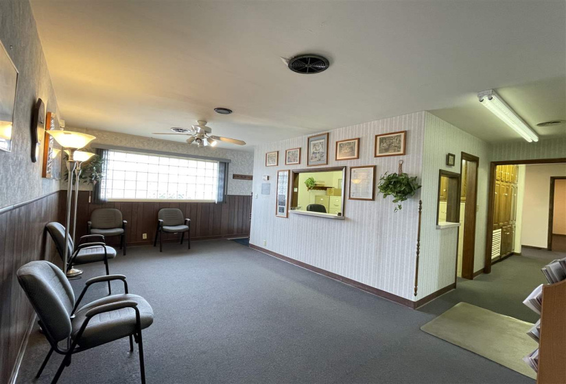 6 BathroomsBathrooms,Commercial/industrial,Commercial,Highland,1,131020