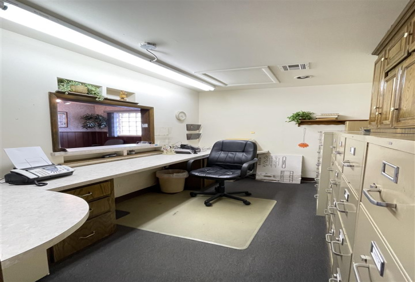 6 BathroomsBathrooms,Commercial/industrial,Commercial,Highland,1,131020