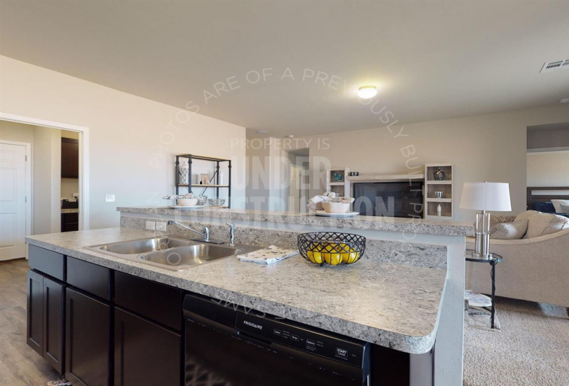 4 Bedrooms Bedrooms, ,2 BathroomsBathrooms,Residential,Single Family,Frye Farms,1,131043