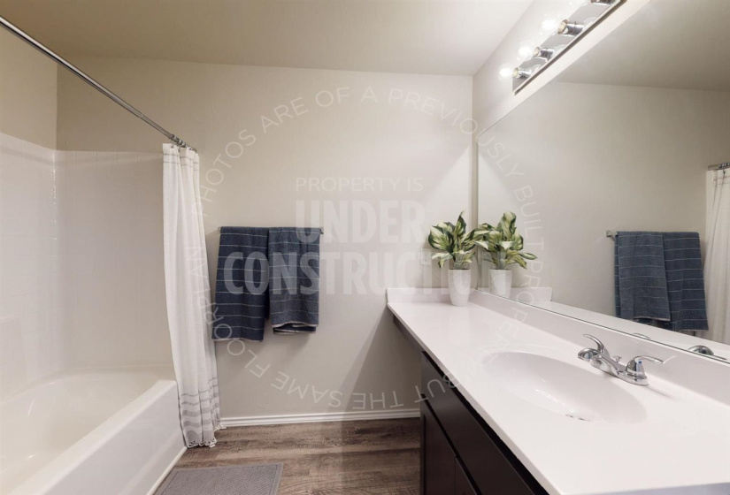 4 Bedrooms Bedrooms, ,2 BathroomsBathrooms,Residential,Single Family,Frye Farms,1,131043