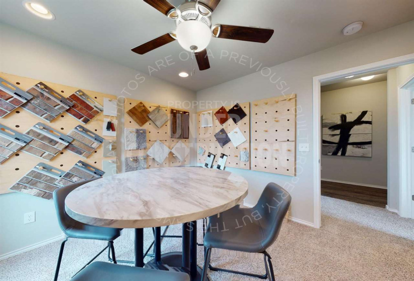 4 Bedrooms Bedrooms, ,2 BathroomsBathrooms,Residential,Single Family,Frye Farms,1,131043