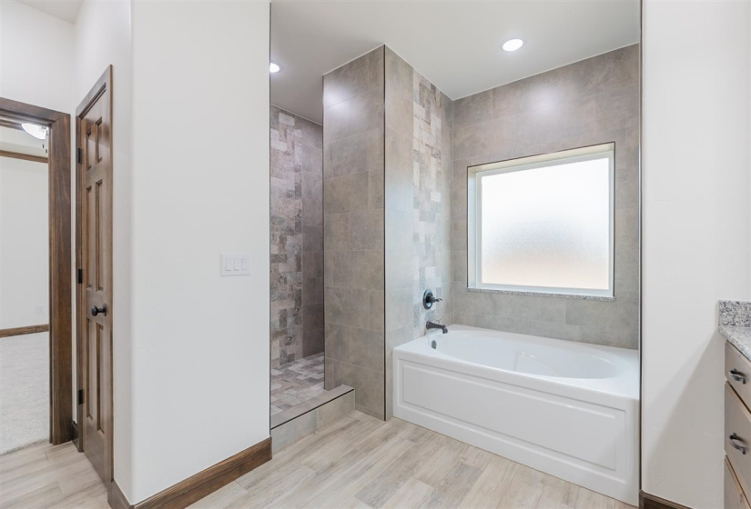 4 Bedrooms Bedrooms, ,2 BathroomsBathrooms,Residential,Single Family,Bandera,1,131051