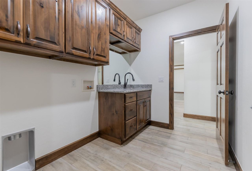 4 Bedrooms Bedrooms, ,2 BathroomsBathrooms,Residential,Single Family,Bandera,1,131051