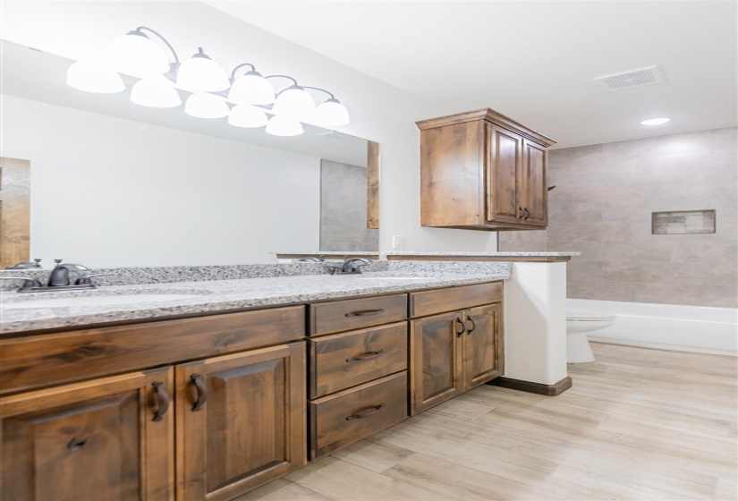 4 Bedrooms Bedrooms, ,2 BathroomsBathrooms,Residential,Single Family,Bandera,1,131051
