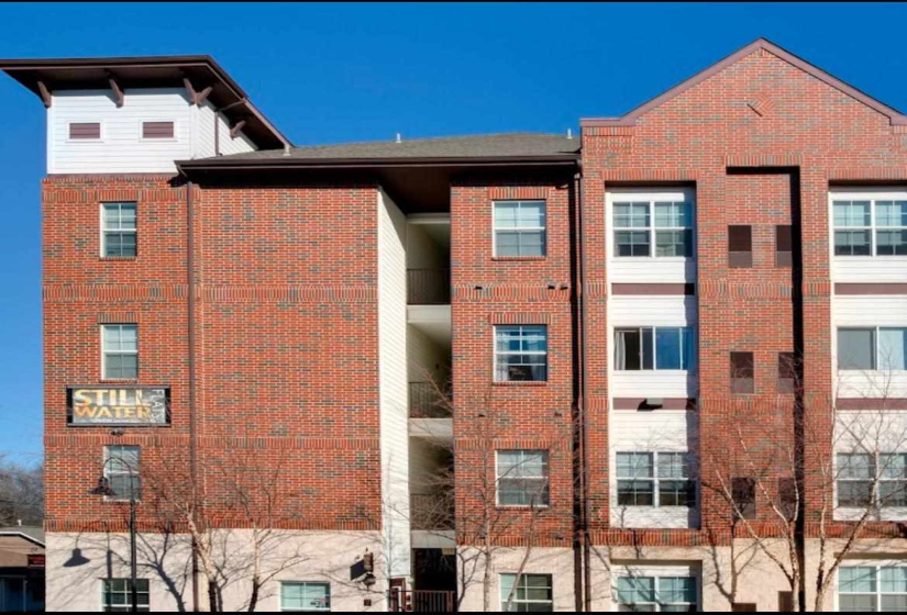 2 Bedrooms Bedrooms, ,2 BathroomsBathrooms,Residential,Condominium/townhouse,Miller #204,131053