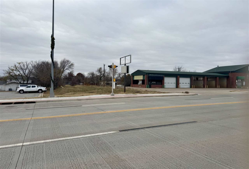Lots/land,Platted,Main,131103