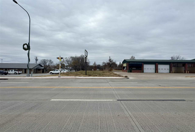 Lots/land,Platted,Main,131103