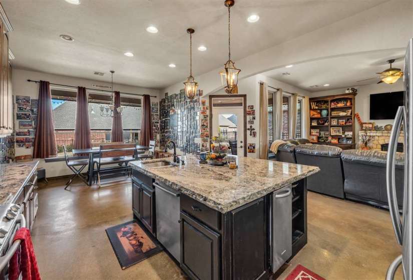 4 Bedrooms Bedrooms, ,4 BathroomsBathrooms,Residential,Single Family,Culpepper Dr,2,131102
