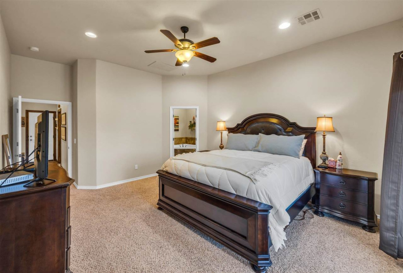 4 Bedrooms Bedrooms, ,4 BathroomsBathrooms,Residential,Single Family,Culpepper Dr,2,131102