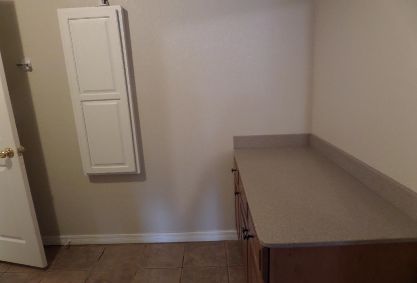 2 Bedrooms Bedrooms, ,2 BathroomsBathrooms,Residential,Single Family,68th,1,131108