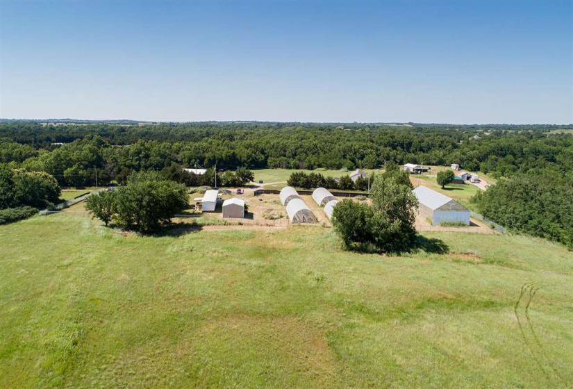 6 BathroomsBathrooms,Commercial/industrial,Commercial,Burris,1,131126