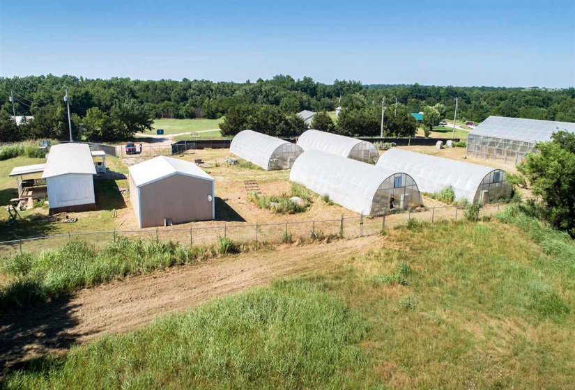 6 BathroomsBathrooms,Commercial/industrial,Commercial,Burris,1,131126