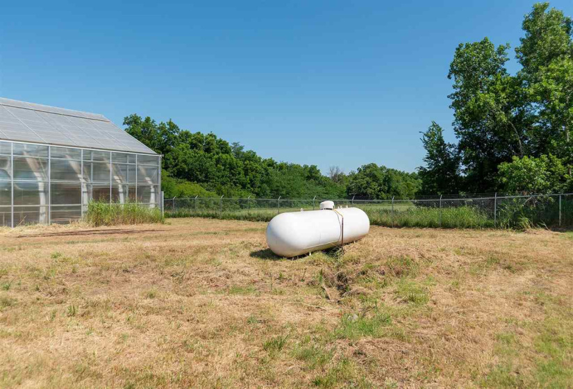 6 BathroomsBathrooms,Commercial/industrial,Commercial,Burris,1,131126