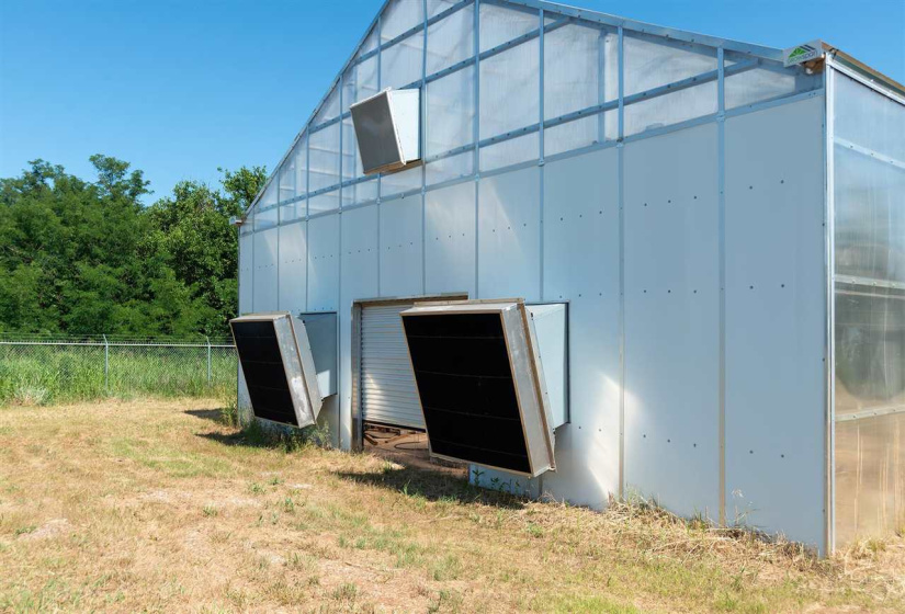 6 BathroomsBathrooms,Commercial/industrial,Commercial,Burris,1,131126