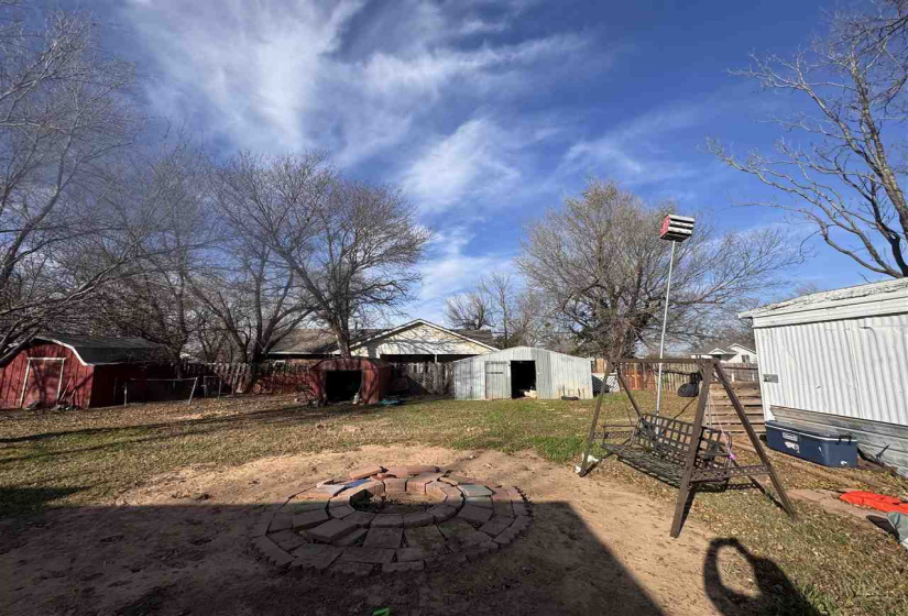 4 Bedrooms Bedrooms, ,1 BathroomBathrooms,Residential,Single Family,Hickory,1,131153