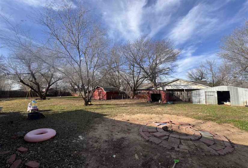4 Bedrooms Bedrooms, ,1 BathroomBathrooms,Residential,Single Family,Hickory,1,131153