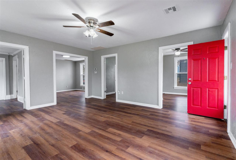 3 Bedrooms Bedrooms, ,2 BathroomsBathrooms,Residential,Single Family,11th,1,131197