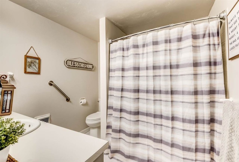 3 Bedrooms Bedrooms, ,2 BathroomsBathrooms,Residential,Single Family,Knipe,1,131199