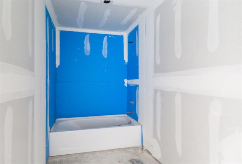 5 Bedrooms Bedrooms, ,3 BathroomsBathrooms,Residential,Single Family,Rock View,1,131208
