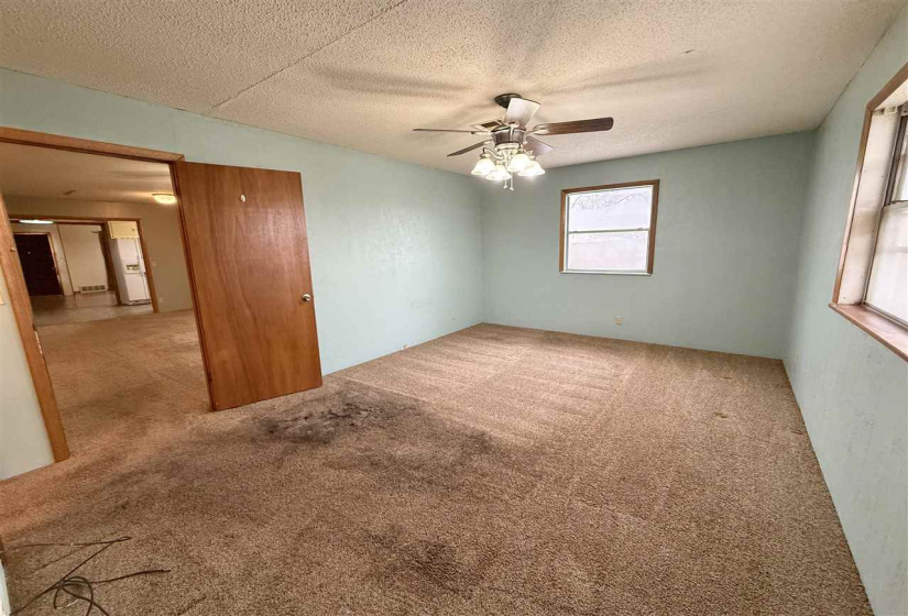 4 Bedrooms Bedrooms, ,2 BathroomsBathrooms,Residential,Single Family,Highland,1,131220