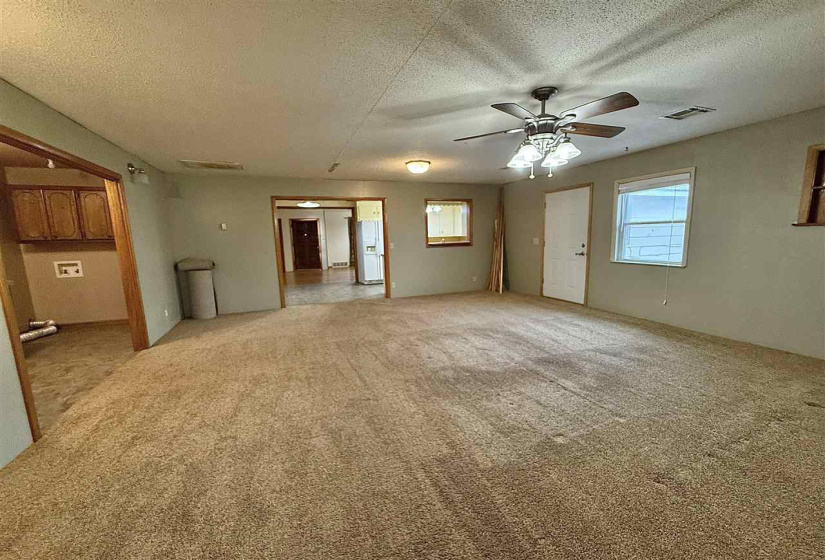 4 Bedrooms Bedrooms, ,2 BathroomsBathrooms,Residential,Single Family,Highland,1,131220
