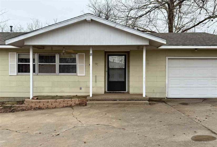 4 Bedrooms Bedrooms, ,2 BathroomsBathrooms,Residential,Single Family,Highland,1,131220