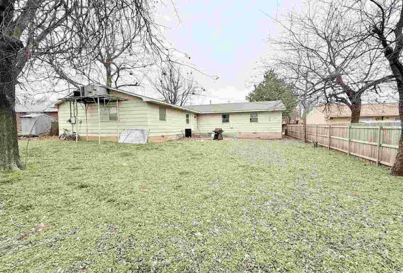 4 Bedrooms Bedrooms, ,2 BathroomsBathrooms,Residential,Single Family,Highland,1,131220