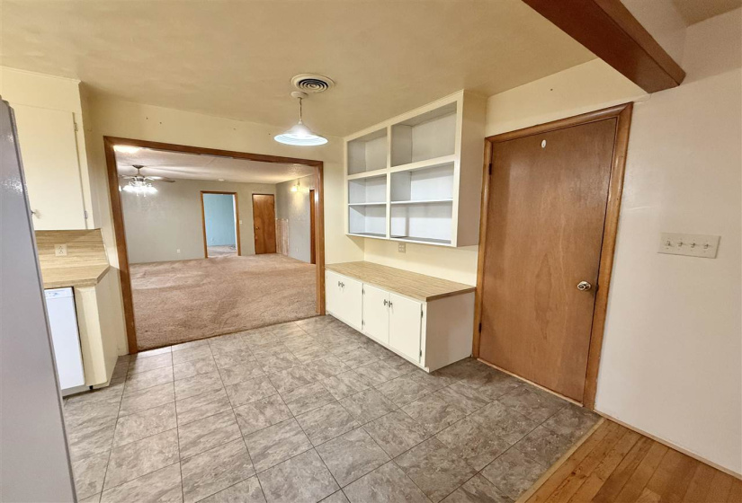 4 Bedrooms Bedrooms, ,2 BathroomsBathrooms,Residential,Single Family,Highland,1,131220