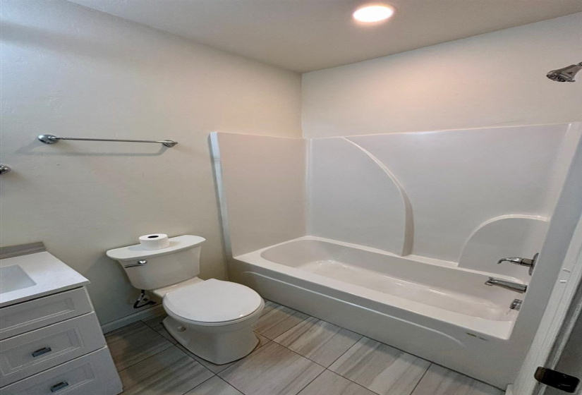 2 Bedrooms Bedrooms, ,2 BathroomsBathrooms,Residential,Single Family,Cherry,1,131274