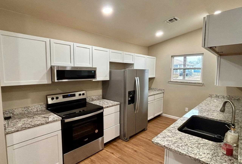 2 Bedrooms Bedrooms, ,2 BathroomsBathrooms,Residential,Single Family,Cherry,1,131274