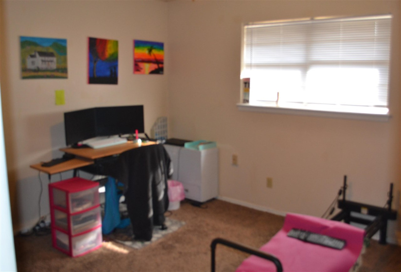 1 BathroomBathrooms,Multi-family,Duplex,Hartford,1,131303