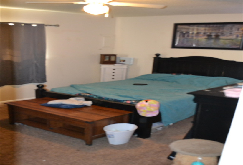 1 BathroomBathrooms,Multi-family,Duplex,Hartford,1,131303