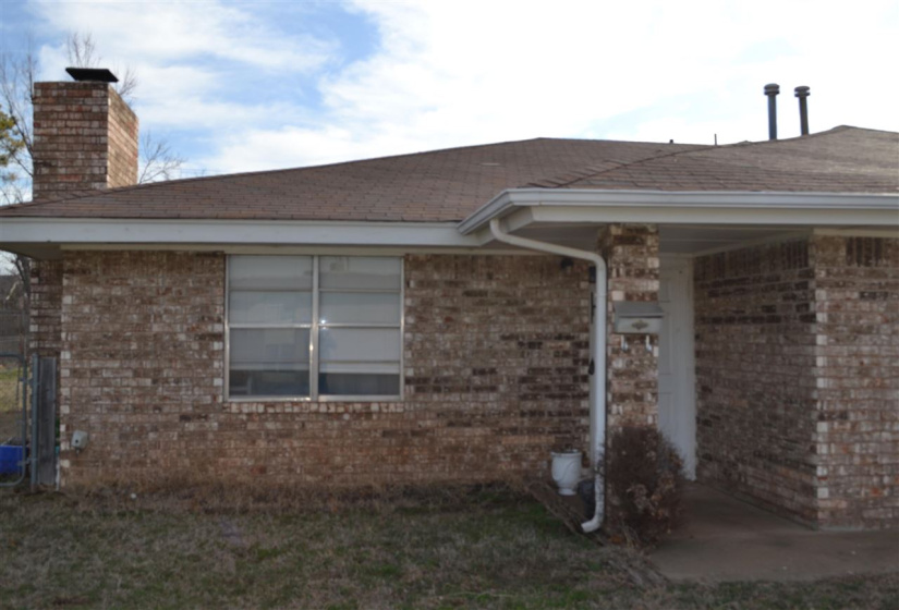 1 BathroomBathrooms,Multi-family,Duplex,Hartford,1,131303