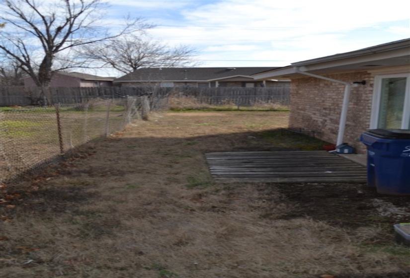1 BathroomBathrooms,Multi-family,Duplex,Hartford,1,131303