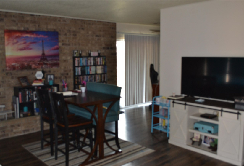 1 BathroomBathrooms,Multi-family,Duplex,Hartford,1,131303