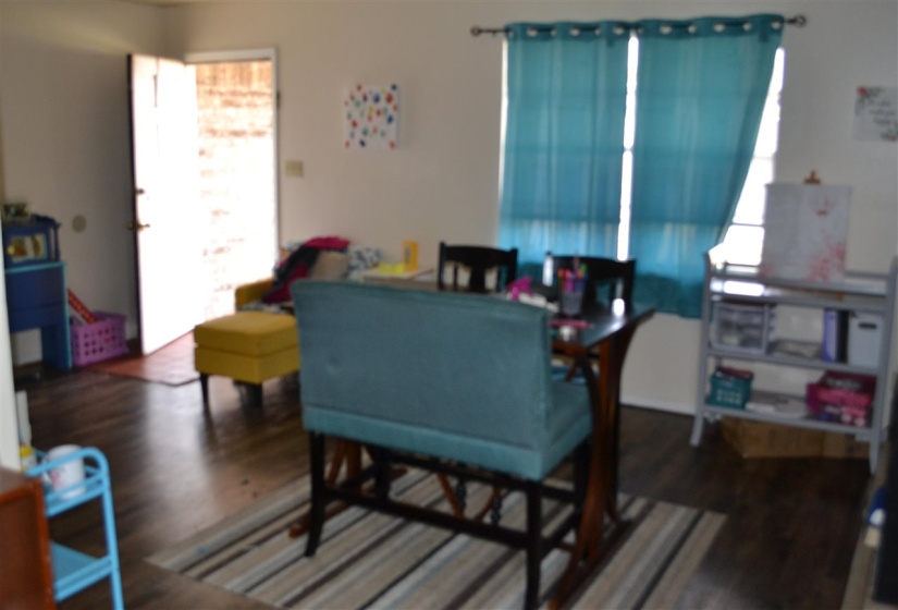 1 BathroomBathrooms,Multi-family,Duplex,Hartford,1,131303