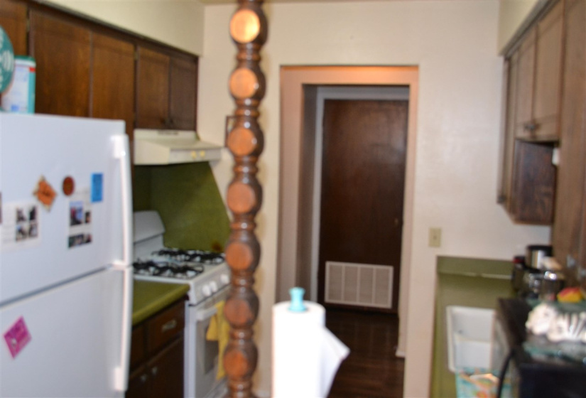 1 BathroomBathrooms,Multi-family,Duplex,Hartford,1,131303