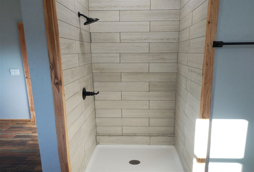 3 Bedrooms Bedrooms, ,2 BathroomsBathrooms,Residential,Single Family,Metcalf,1,131306