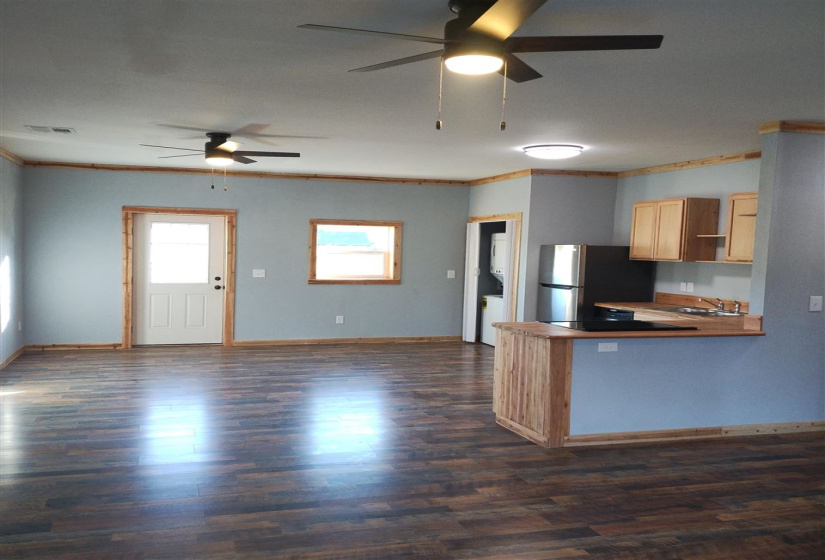 3 Bedrooms Bedrooms, ,2 BathroomsBathrooms,Residential,Single Family,Metcalf,1,131306