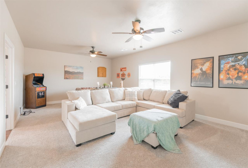 6 Bedrooms Bedrooms, ,4 BathroomsBathrooms,Residential,Single Family,County Road 180,2,131354