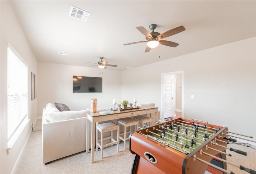 6 Bedrooms Bedrooms, ,4 BathroomsBathrooms,Residential,Single Family,County Road 180,2,131354