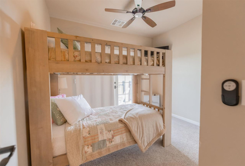 6 Bedrooms Bedrooms, ,4 BathroomsBathrooms,Residential,Single Family,County Road 180,2,131354
