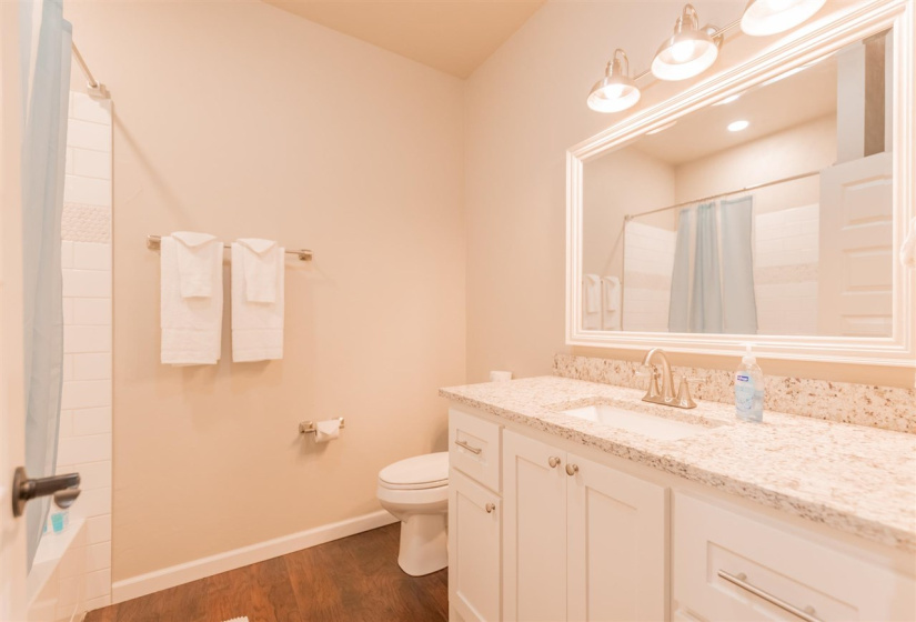 6 Bedrooms Bedrooms, ,4 BathroomsBathrooms,Residential,Single Family,County Road 180,2,131354