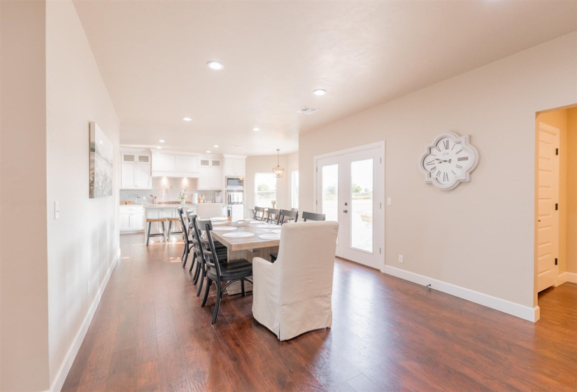 6 Bedrooms Bedrooms, ,4 BathroomsBathrooms,Residential,Single Family,County Road 180,2,131354