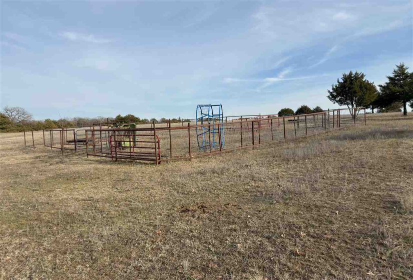 Lots/land,Unplatted,9th,131357